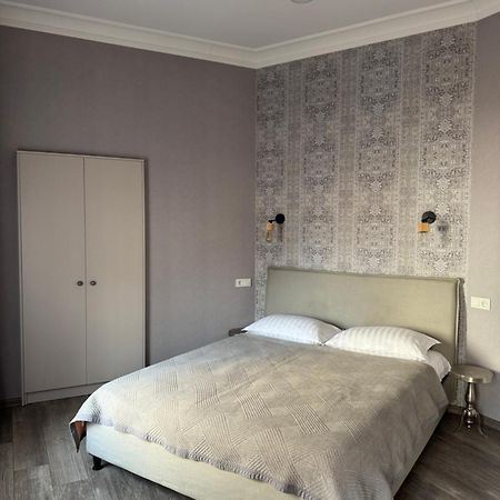 Chikhi Apartment Тбилиси Екстериор снимка