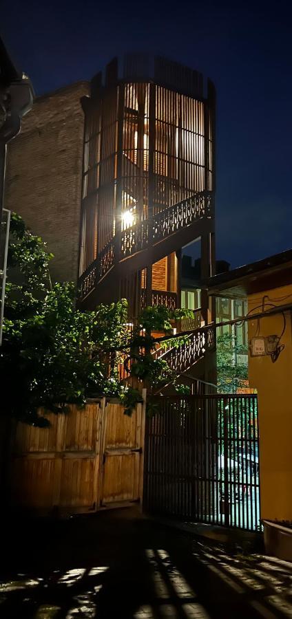 Chikhi Apartment Тбилиси Екстериор снимка